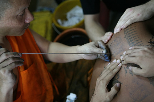 Изображение:Hand-tattoo-photo-by-scott-gibson-carney-at-flickr.jpg