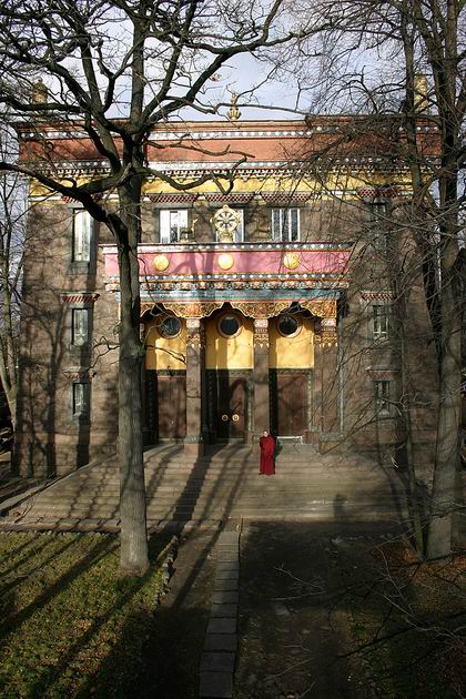Изображение:Там Куи Дацан Спб2.jpg
