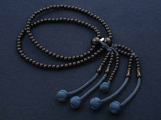 Изображение:Tam Qui Buddhist prayer beads 54.jpg