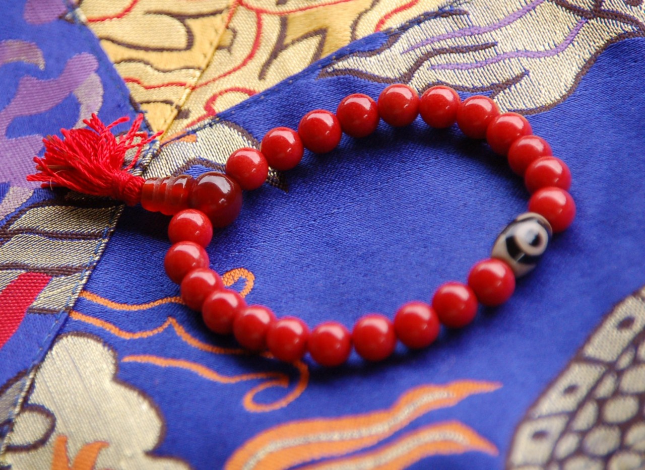 Изображение:Tam Qui Buddhist prayer beads 41.jpg