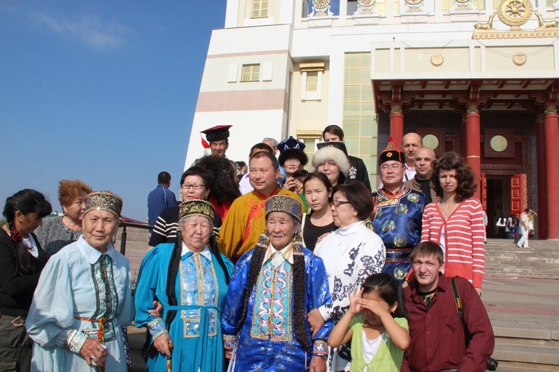 Изображение:TamQuiDharmaNews648.jpg