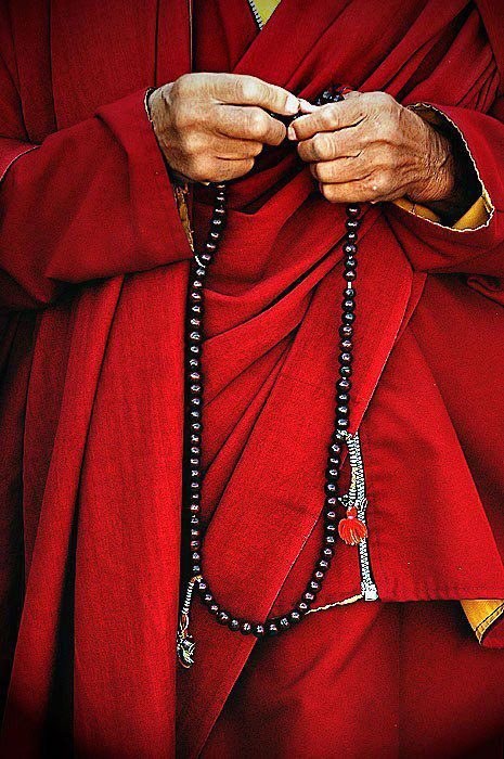 Изображение:Tam Qui Buddhist prayer beads 68.jpg